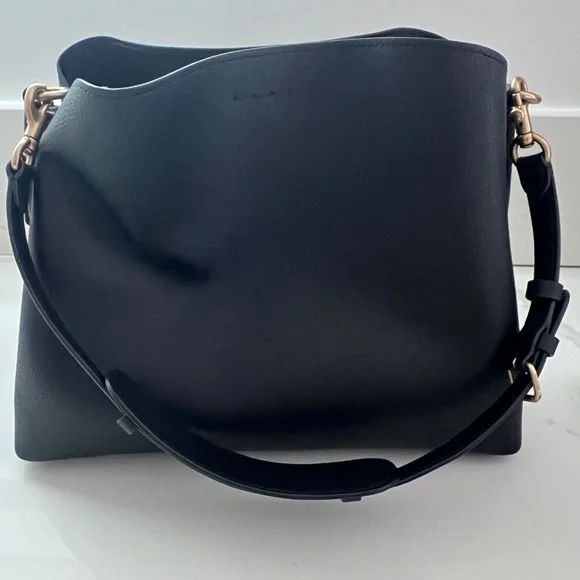 Coach Willow Shoulder Bag Black Pebble Leather Turnlock Matte Gold + Strap - Picture 12 of 16